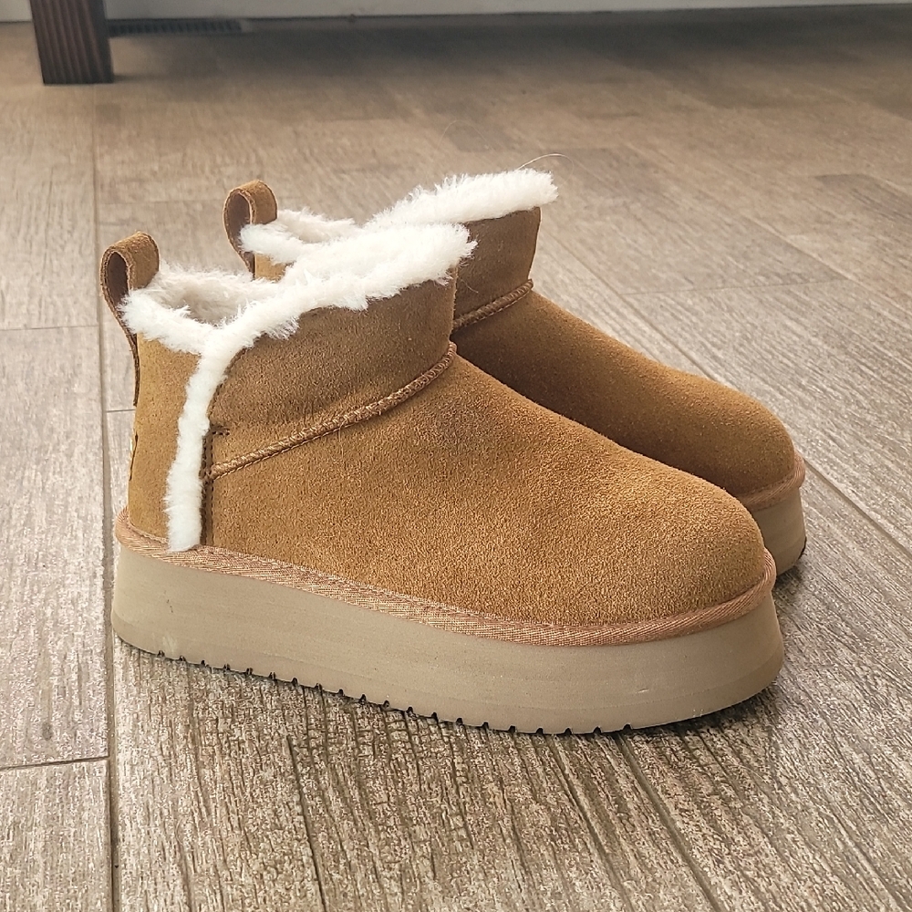 Koolaburra By UGG Koola Ultra Mini Platform tan suede boots with fur